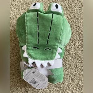 NWT Pottery Barn Kids Alligator Baby Towel